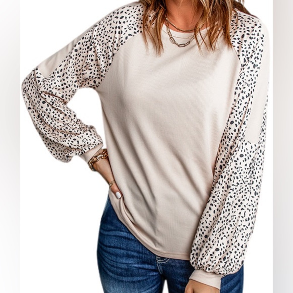 *Last One* Plus Size Cream Ribbed Top w/ Leopard Print Balloon Sleeves, 2X - Picture 1 of 14
